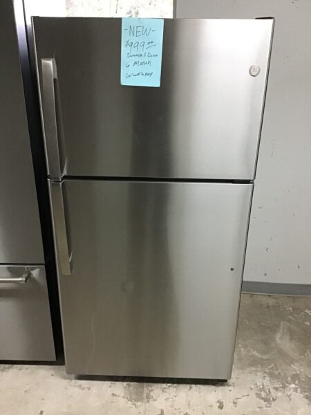 GE Stainless 22CuFt Top Mount Fridge