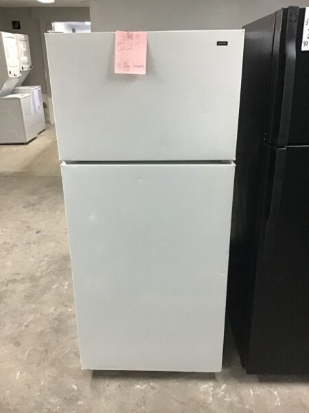 Hotpoint White 17CuFt Fridge (HTR17BB)