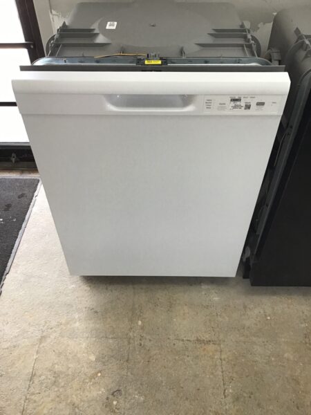 White GE 24in Built-In Dishwasher (GDF510)